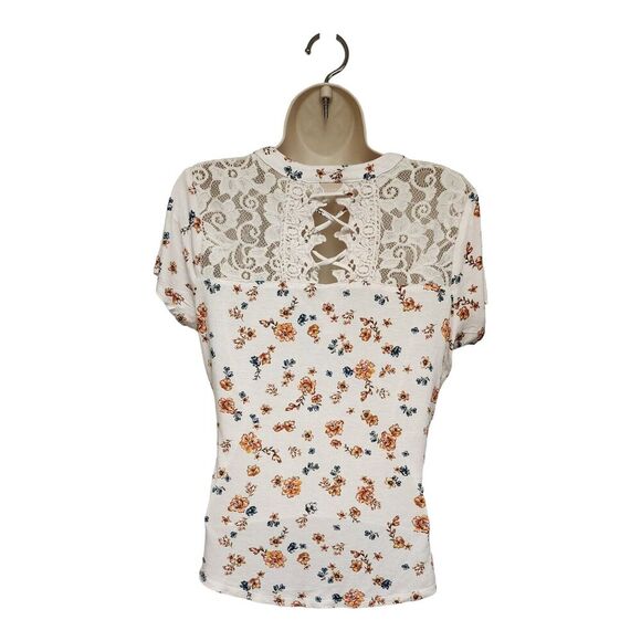 NO BOUNDARIES Junior Floral with Lace Detail Shirt Multicolor Cream Size M - Picture 3 of 10